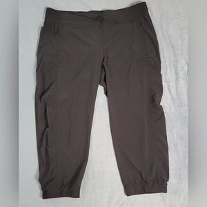 Athleta Black Athletic Pants with Zip Pocket